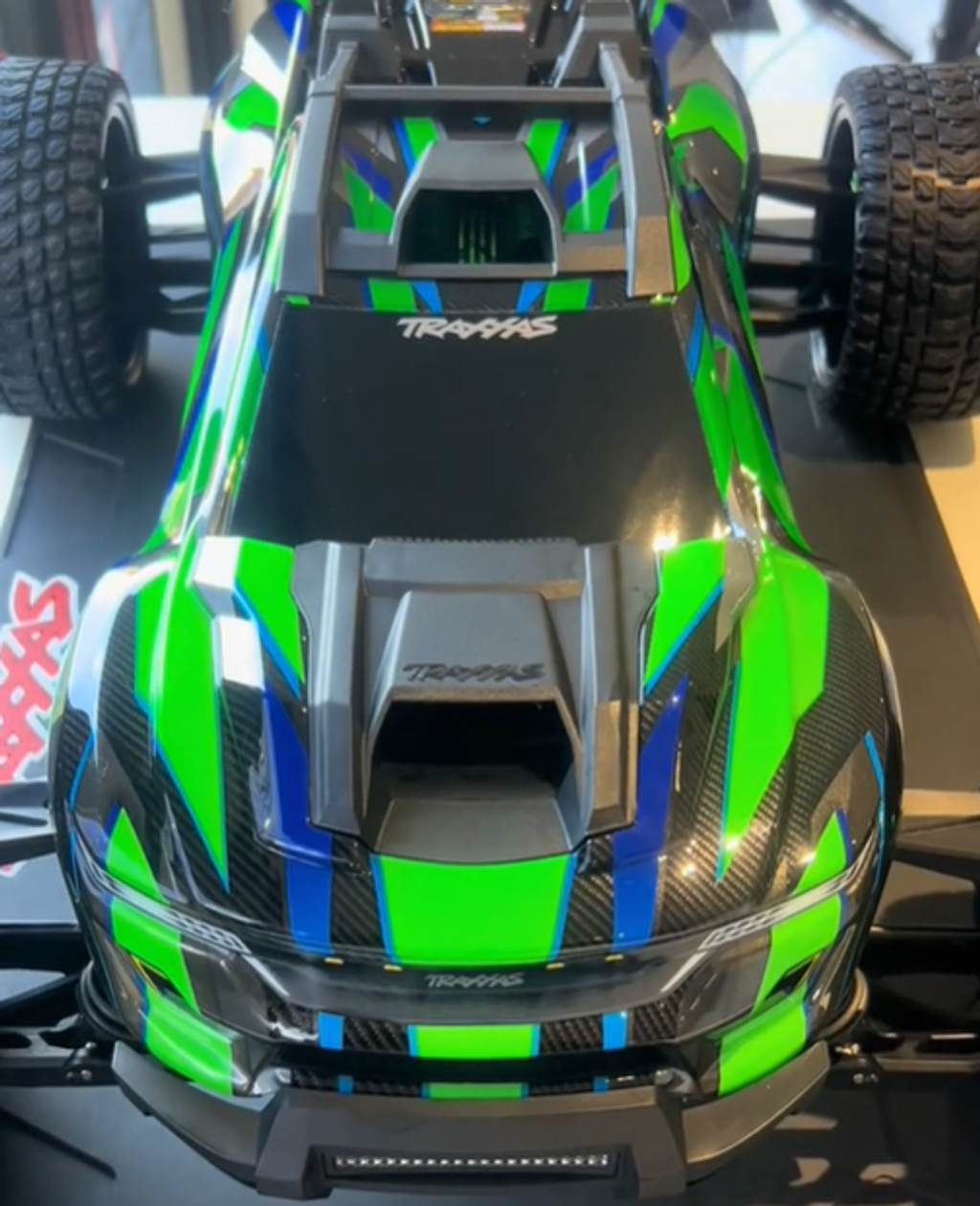 🔥 ULTIMATE 8S RC RACE TRUCK - Built for Speed & Control ⚡50% OFF TODAY